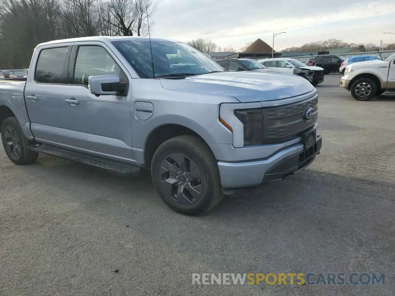 4 fotografías del automóvil dañado 1FT6W1EVXNWG06820 FORD F150 LIGHT 2022