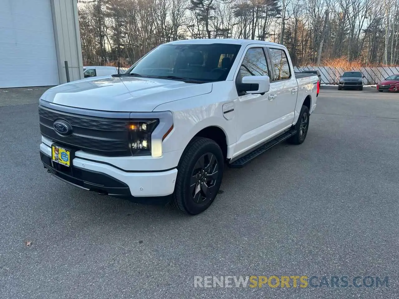 2 fotografías del automóvil dañado 1FTVW1EL5NWG12051 FORD F150 LIGHT 2022