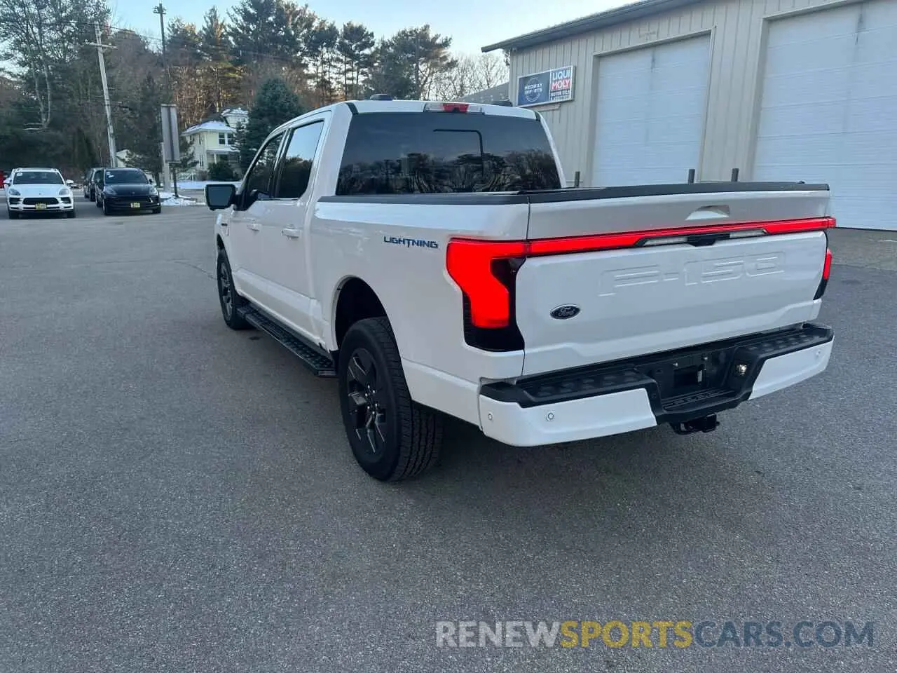 3 fotografías del automóvil dañado 1FTVW1EL5NWG12051 FORD F150 LIGHT 2022