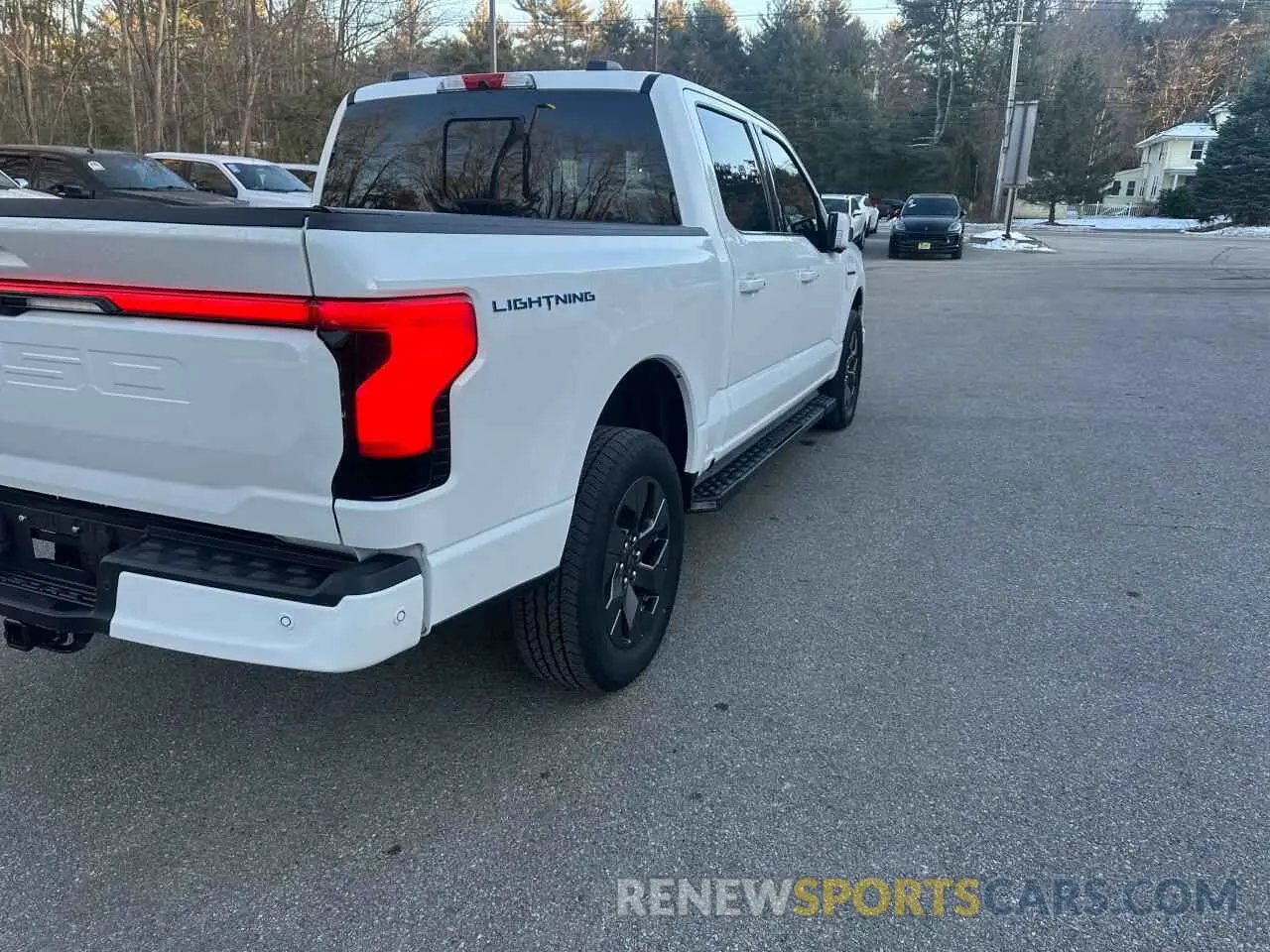 4 fotografías del automóvil dañado 1FTVW1EL5NWG12051 FORD F150 LIGHT 2022