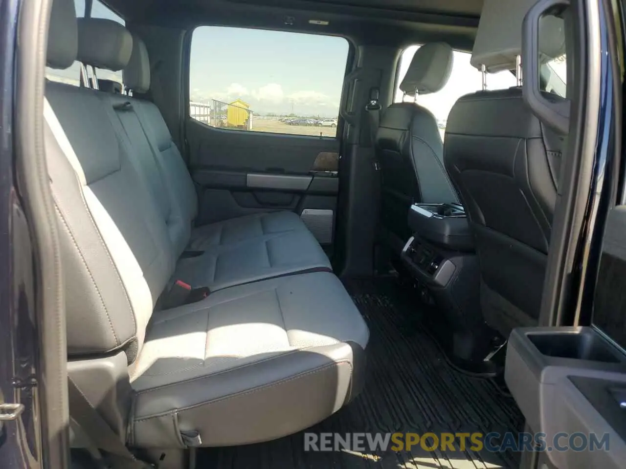 10 fotografías del automóvil dañado 1FT6W1EV0PWG28960 FORD F150 LIGHT 2023