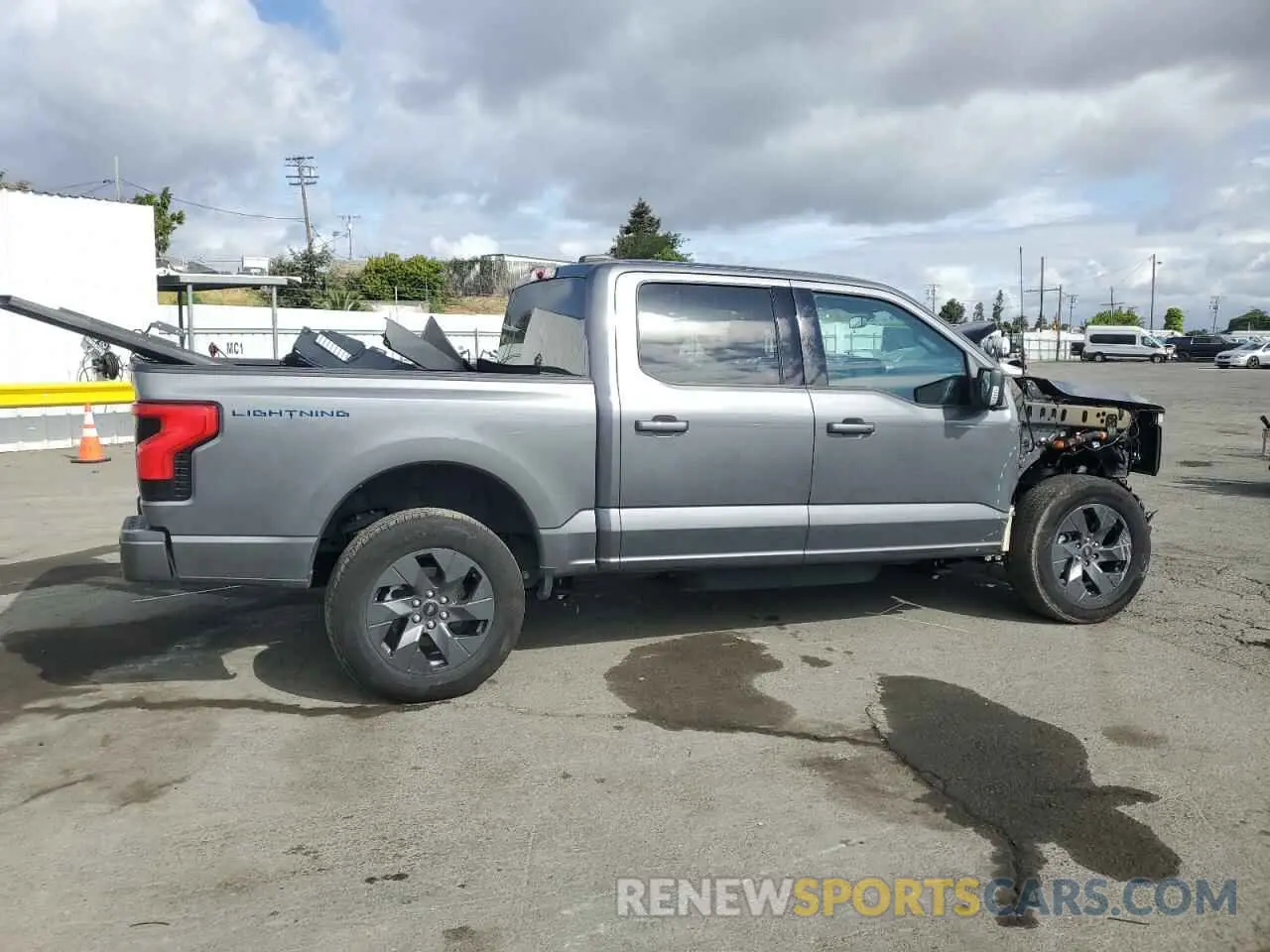 3 fotografías del automóvil dañado 1FT6W1EV0PWG34788 FORD F150 LIGHT 2023