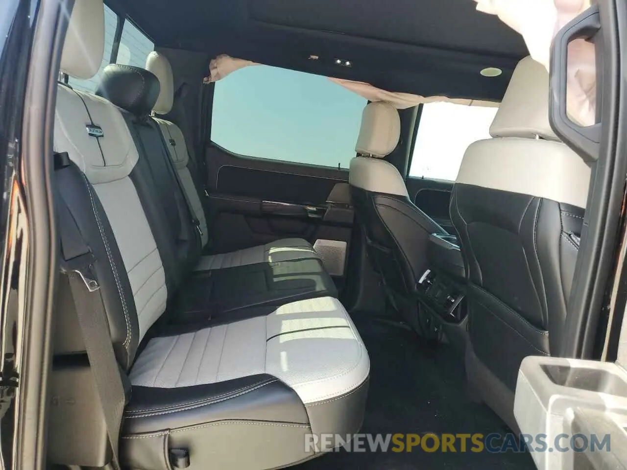 10 fotografías del automóvil dañado 1FT6W1EV1PWG09284 FORD F150 LIGHT 2023
