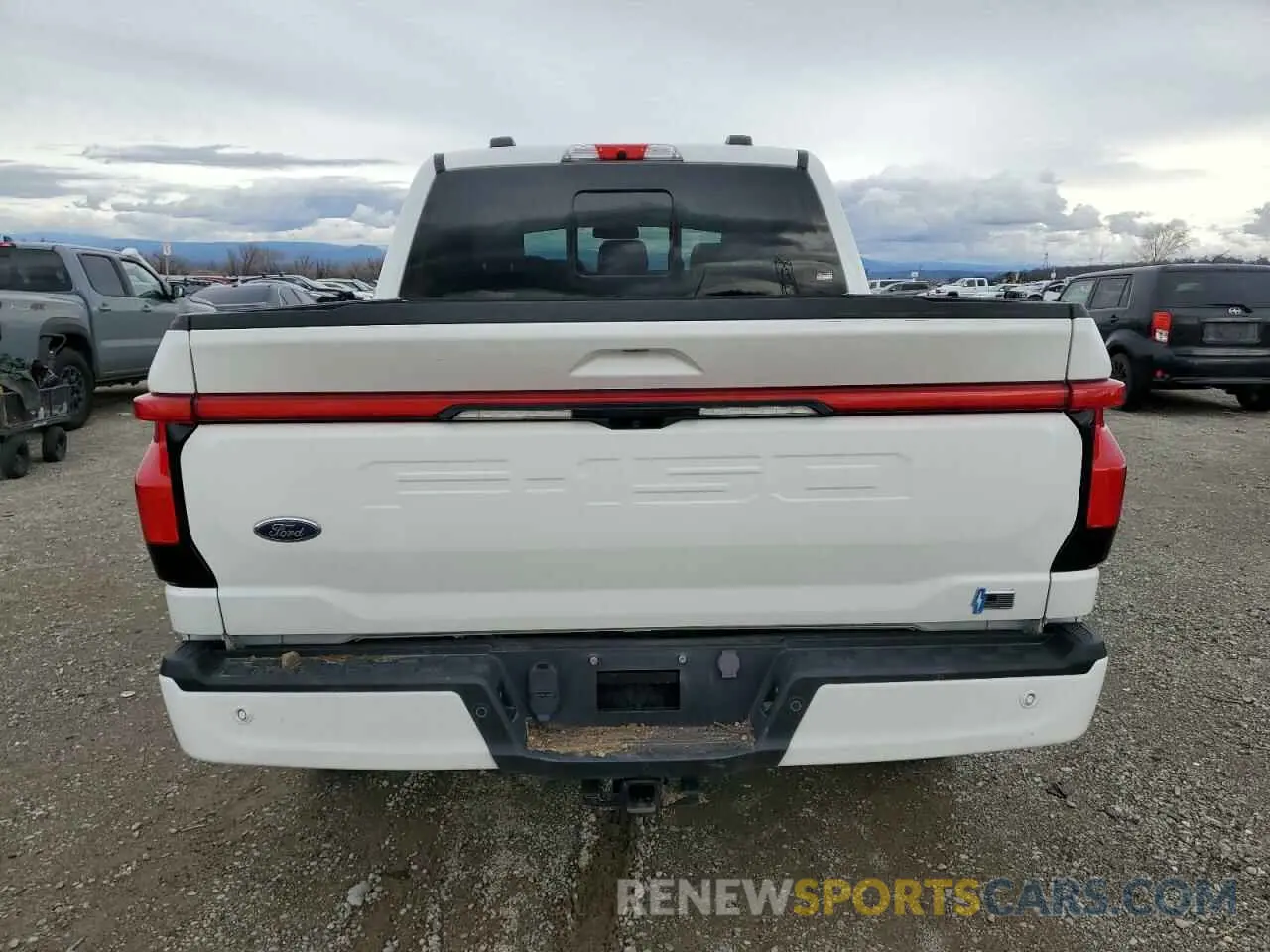 6 fotografías del automóvil dañado 1FT6W1EV1PWG14095 FORD F150 LIGHT 2023