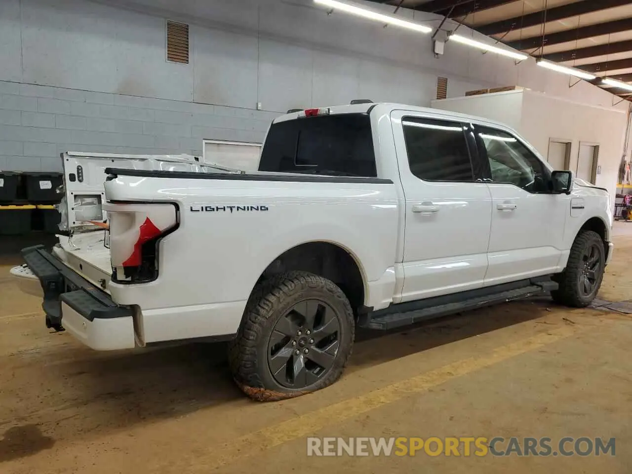 3 fotografías del automóvil dañado 1FTVW1EL1PWG05889 FORD F150 LIGHT 2023