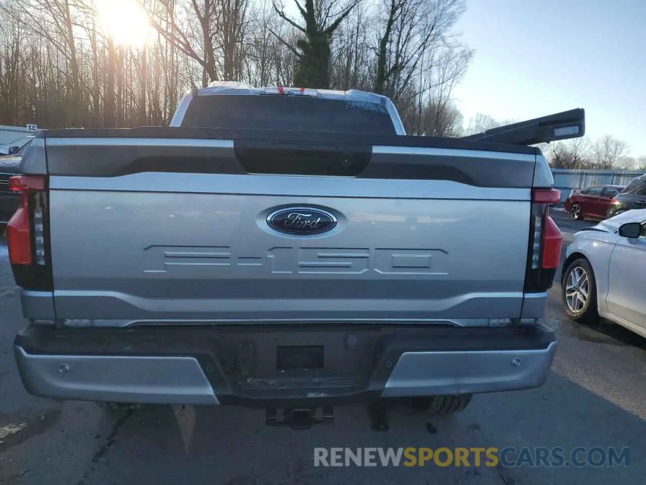 6 fotografías del automóvil dañado 1FTVW1EL3PWG61686 FORD F150 LIGHT 2023
