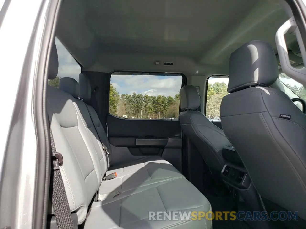 10 fotografías del automóvil dañado 1FTVW1EL4PWG22492 FORD F150 LIGHT 2023