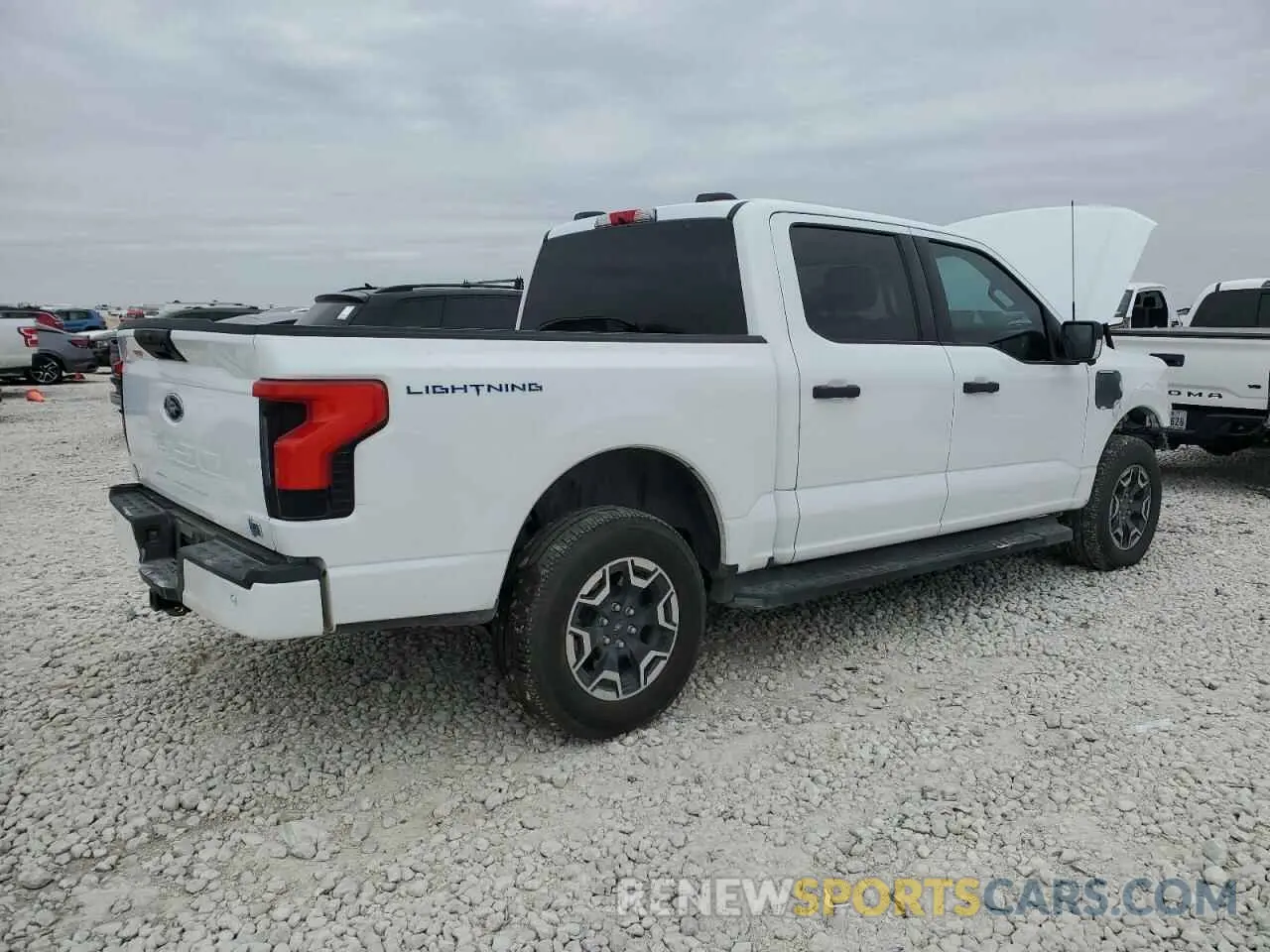 3 fotografías del automóvil dañado 1FTVW1EL5PWG29760 FORD F150 LIGHT 2023