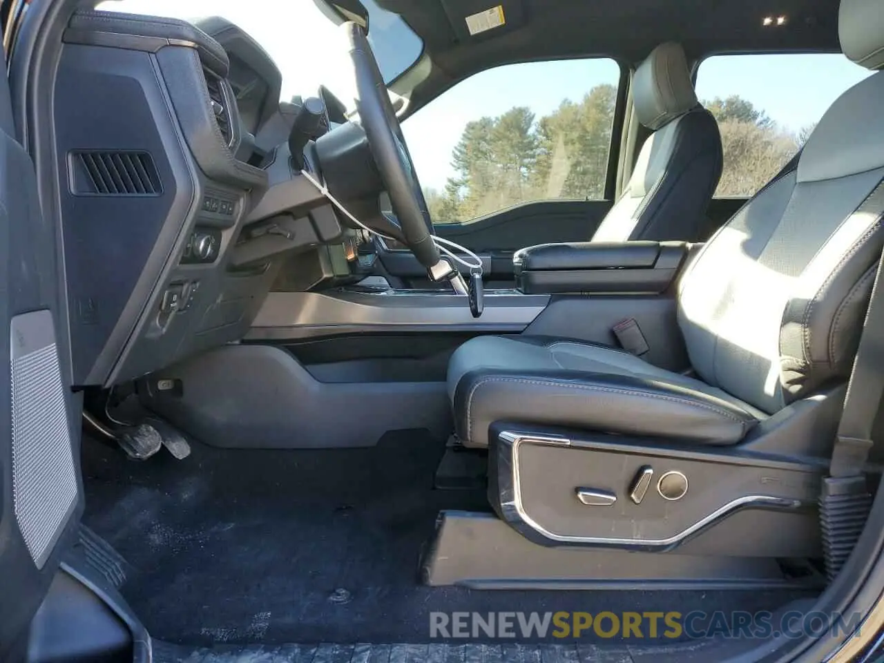 7 fotografías del automóvil dañado 1FTVW1EL8PWG53681 FORD F150 LIGHT 2023