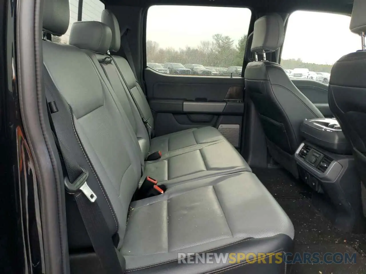 10 fotografías del automóvil dañado 1FTVW1EV0PWG07733 FORD F150 LIGHT 2023