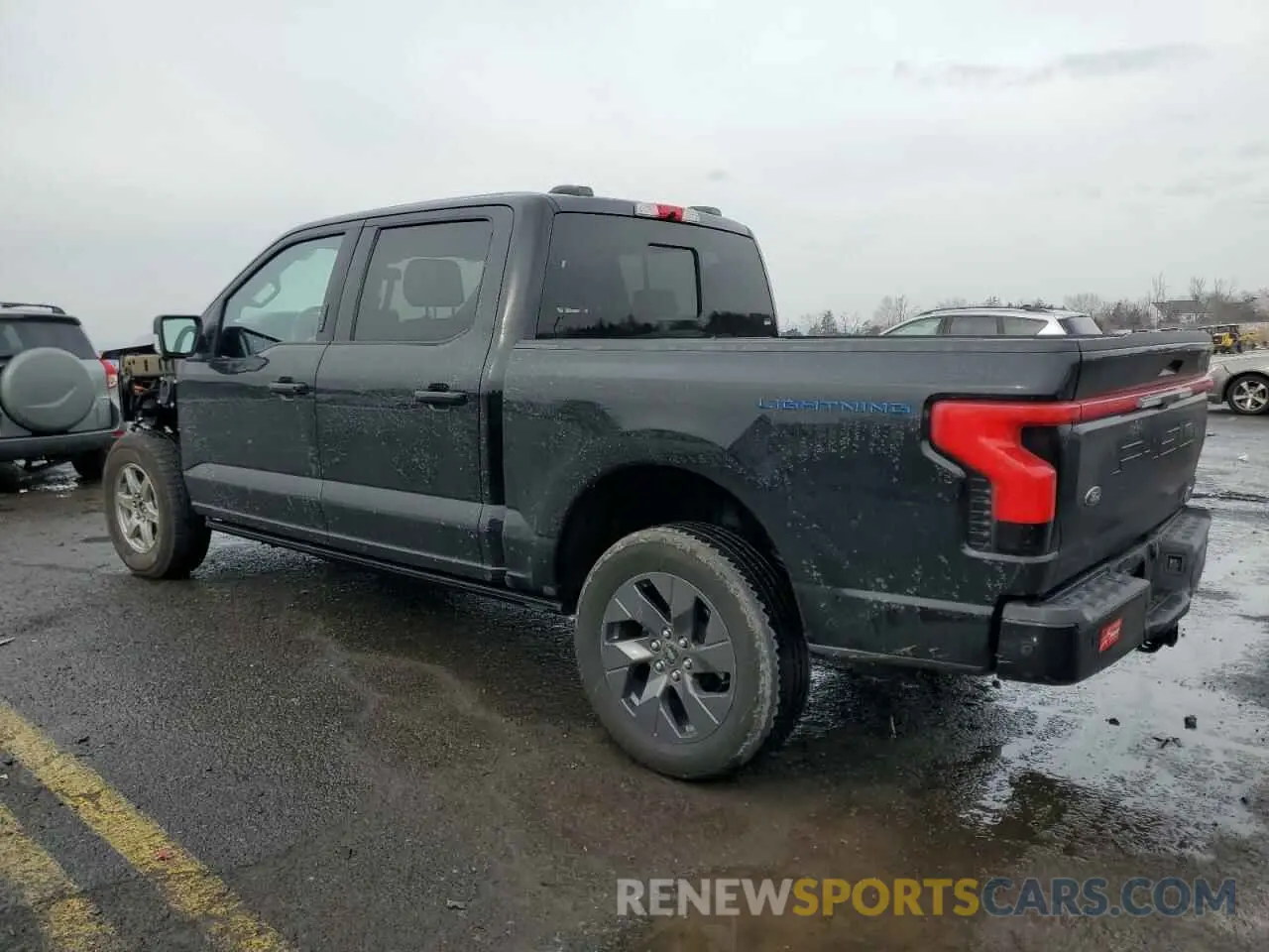 2 fotografías del automóvil dañado 1FTVW1EV0PWG07733 FORD F150 LIGHT 2023