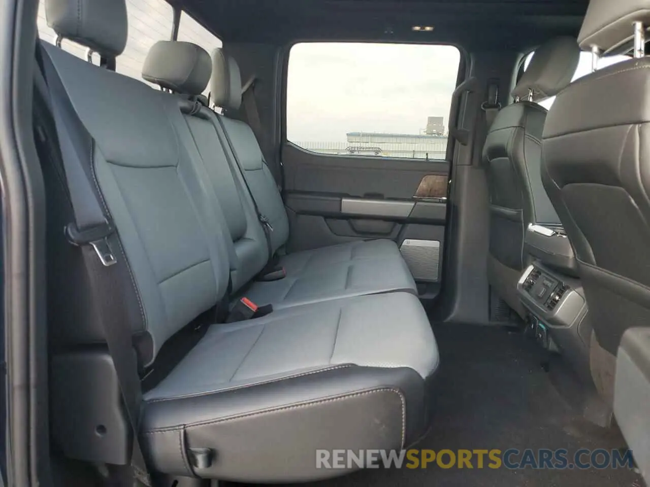 10 fotografías del automóvil dañado 1FTVW1EV1PWG16263 FORD F150 LIGHT 2023