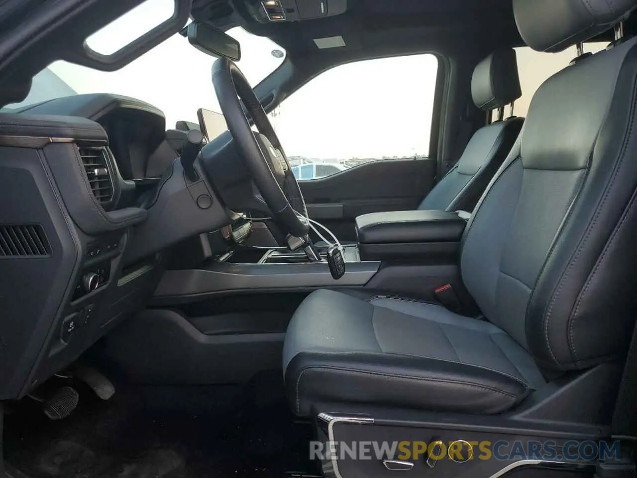 7 fotografías del automóvil dañado 1FTVW1EV1PWG16263 FORD F150 LIGHT 2023