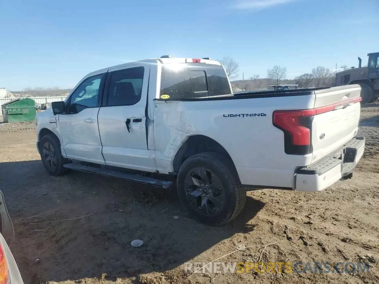 2 fotografías del automóvil dañado 1FTVW1EV5PWG43000 FORD F150 LIGHT 2023