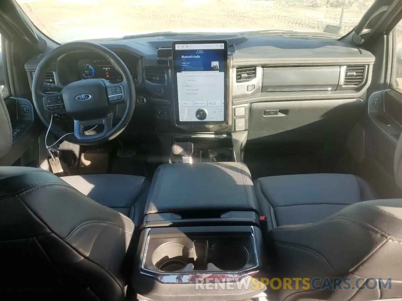 8 fotografías del automóvil dañado 1FTVW1EV5PWG43000 FORD F150 LIGHT 2023