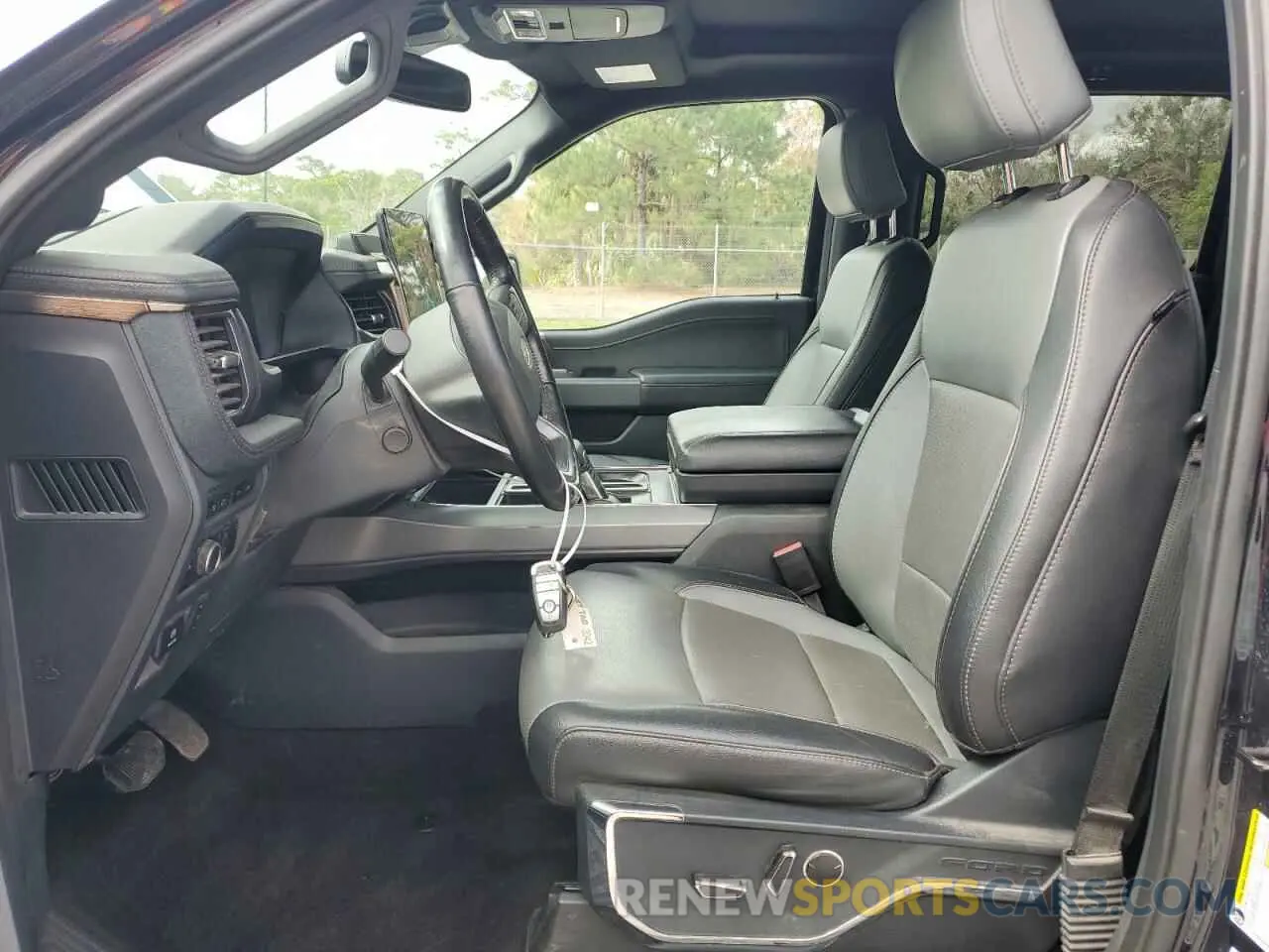 7 fotografías del automóvil dañado 1FTVW1EV8PWG06815 FORD F150 LIGHT 2023