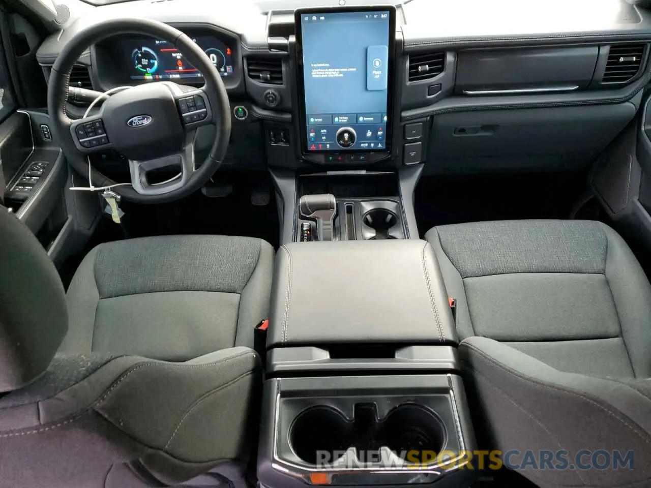8 fotografías del automóvil dañado 1FTVW3L75RWG16379 FORD F150 LIGHT 2024