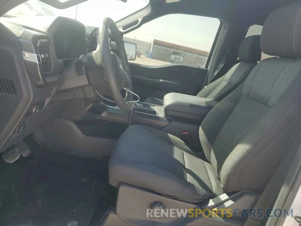 7 fotografías del automóvil dañado 1FTEW2K53RKE85972 FORD F150 STX 2024