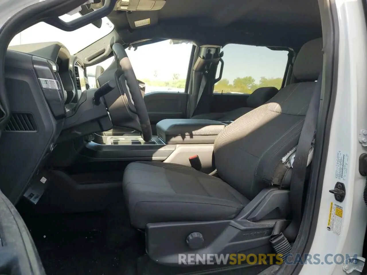 7 fotografías del automóvil dañado 1FTEW2K57RKD19468 FORD F150 STX 2024