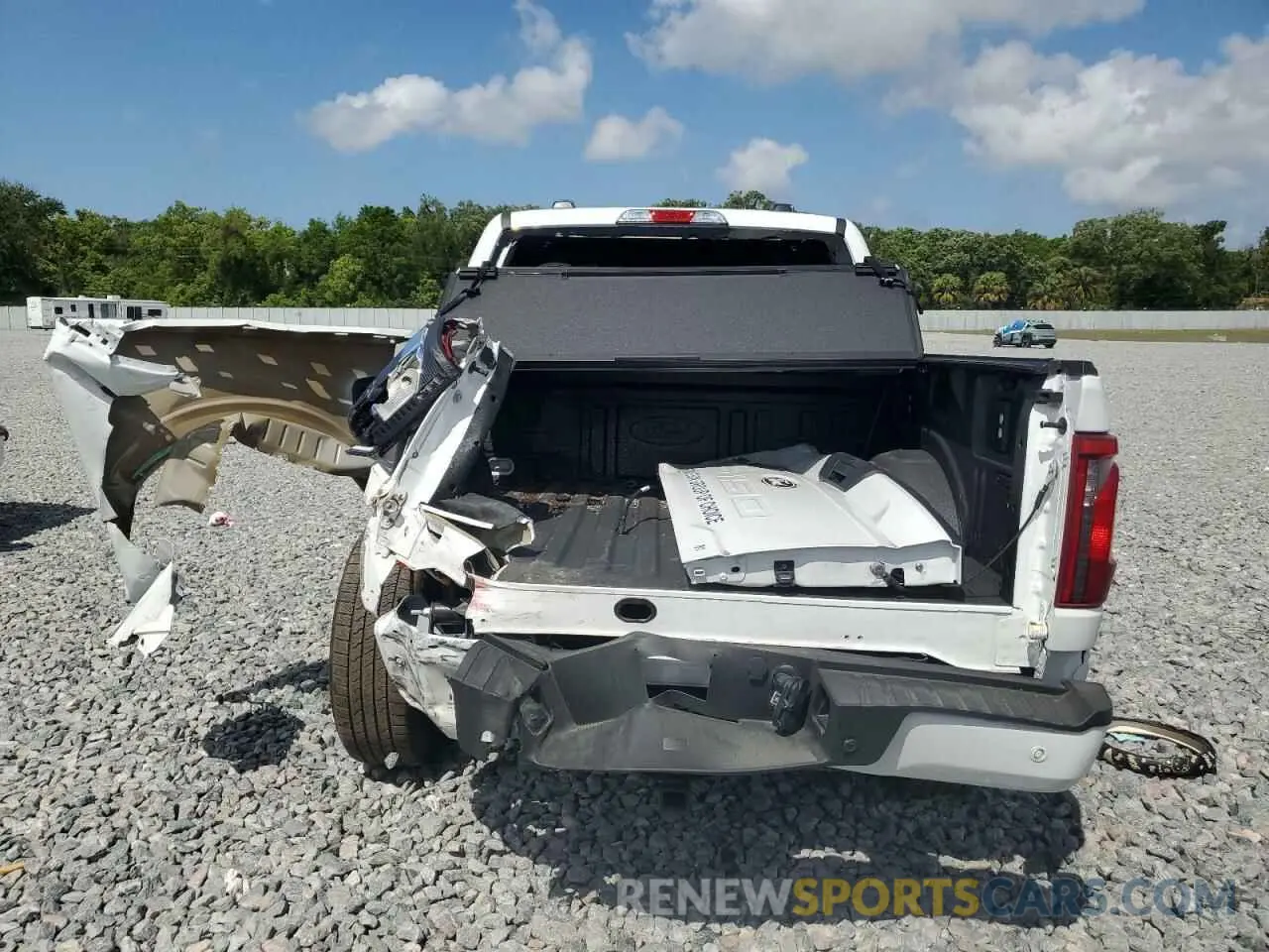 6 fotografías del automóvil dañado 1FTEW2K58RKE25993 FORD F150 STX 2024