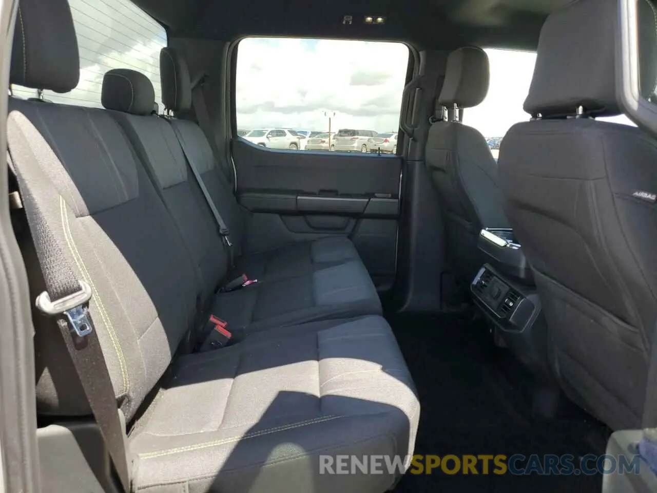 10 fotografías del automóvil dañado 1FTEW2KP1RKD27471 FORD F150 STX 2024