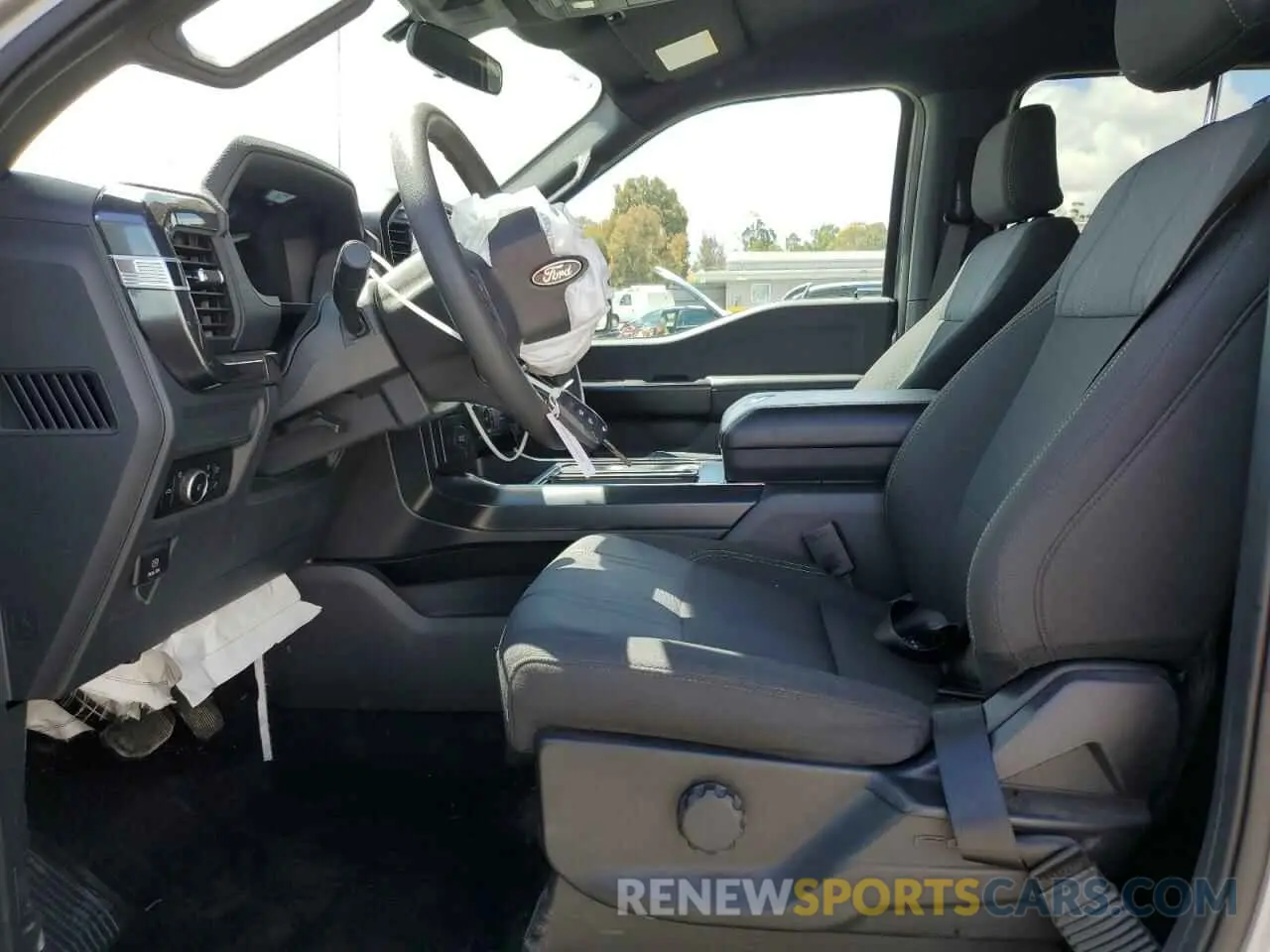 7 fotografías del automóvil dañado 1FTEW2KP1RKD27471 FORD F150 STX 2024