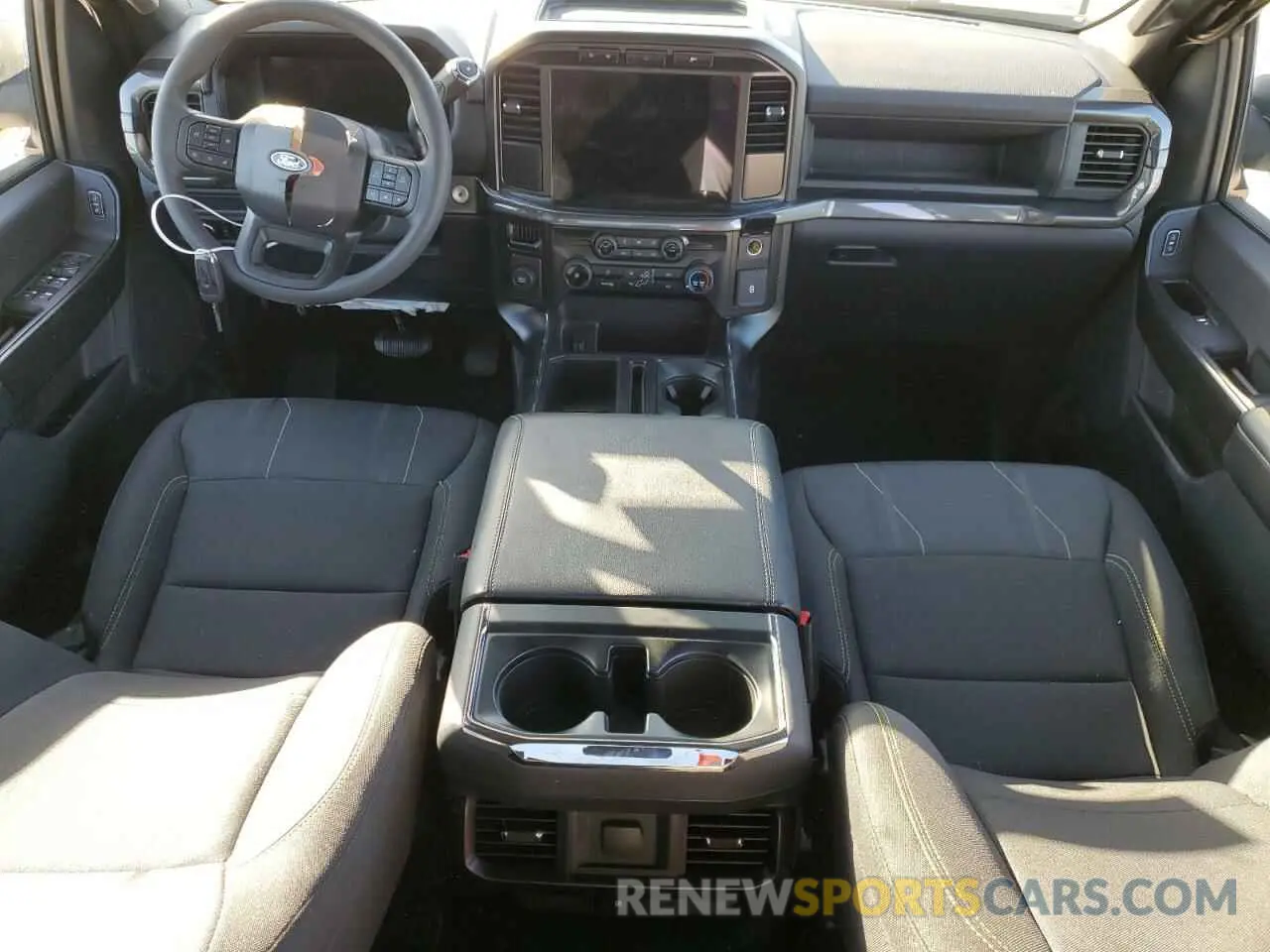 8 fotografías del automóvil dañado 1FTEW2KP2RKE14473 FORD F150 STX 2024