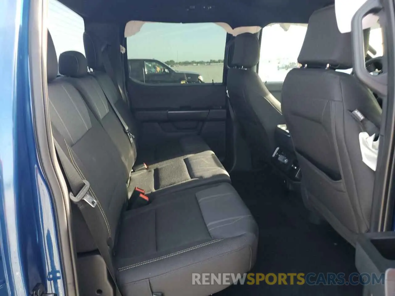 10 fotografías del automóvil dañado 1FTEW2KP2RKF00866 FORD F150 STX 2024