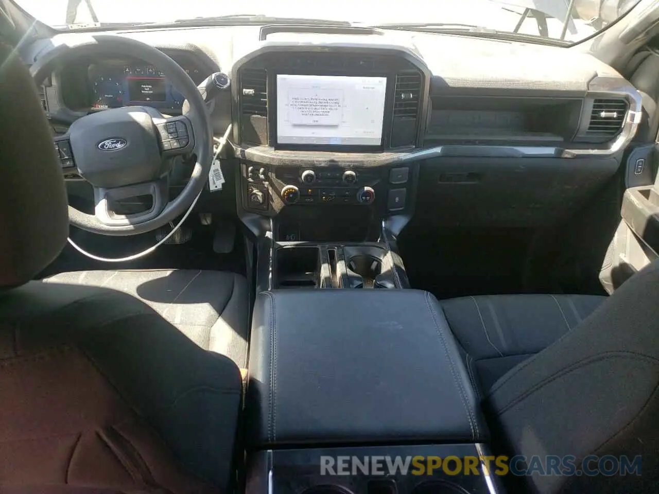 8 fotografías del automóvil dañado 1FTEW2LP0RFA60508 FORD F150 STX 2024