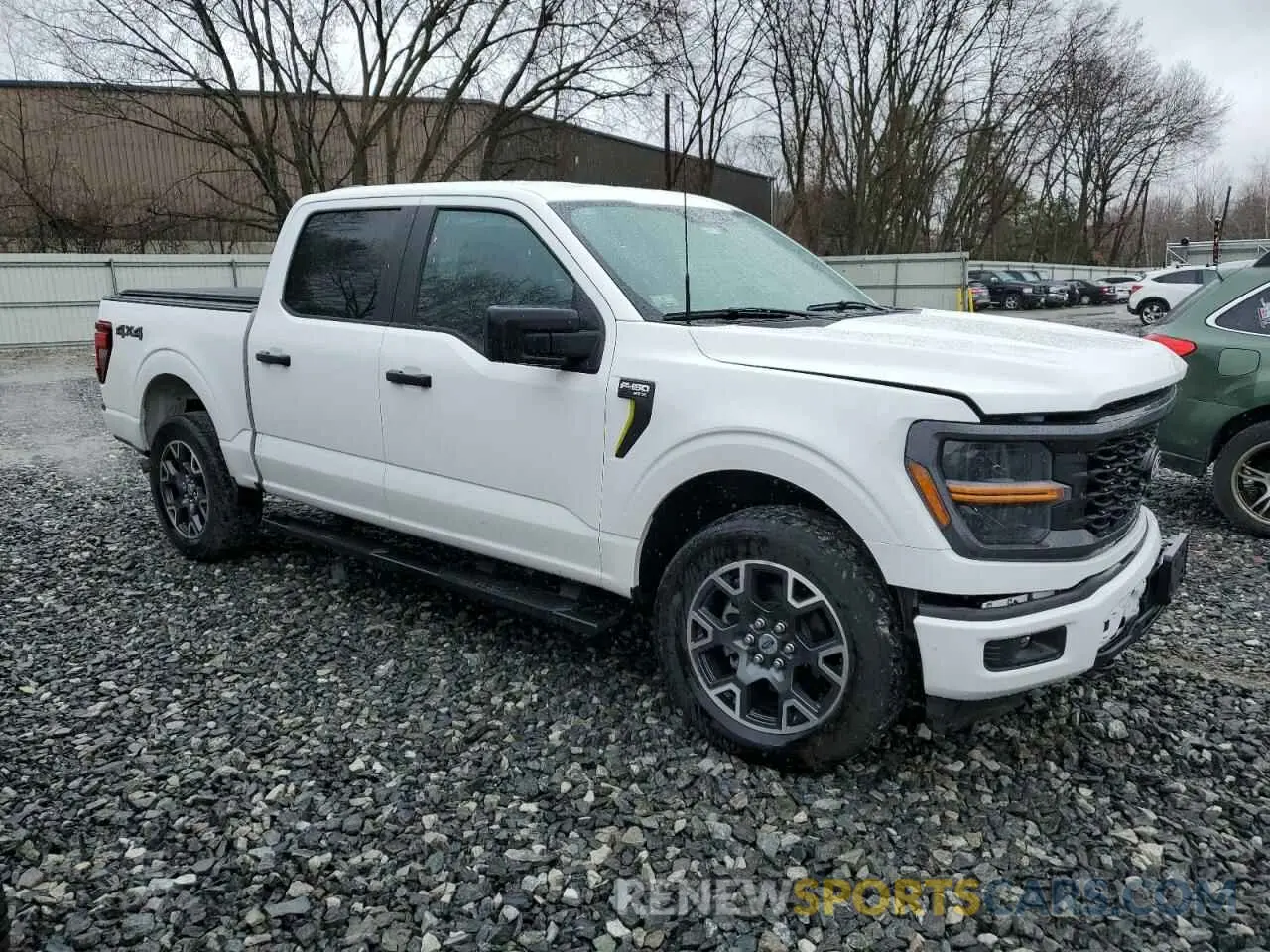 4 fotografías del automóvil dañado 1FTEW2LP0RKD27766 FORD F150 STX 2024