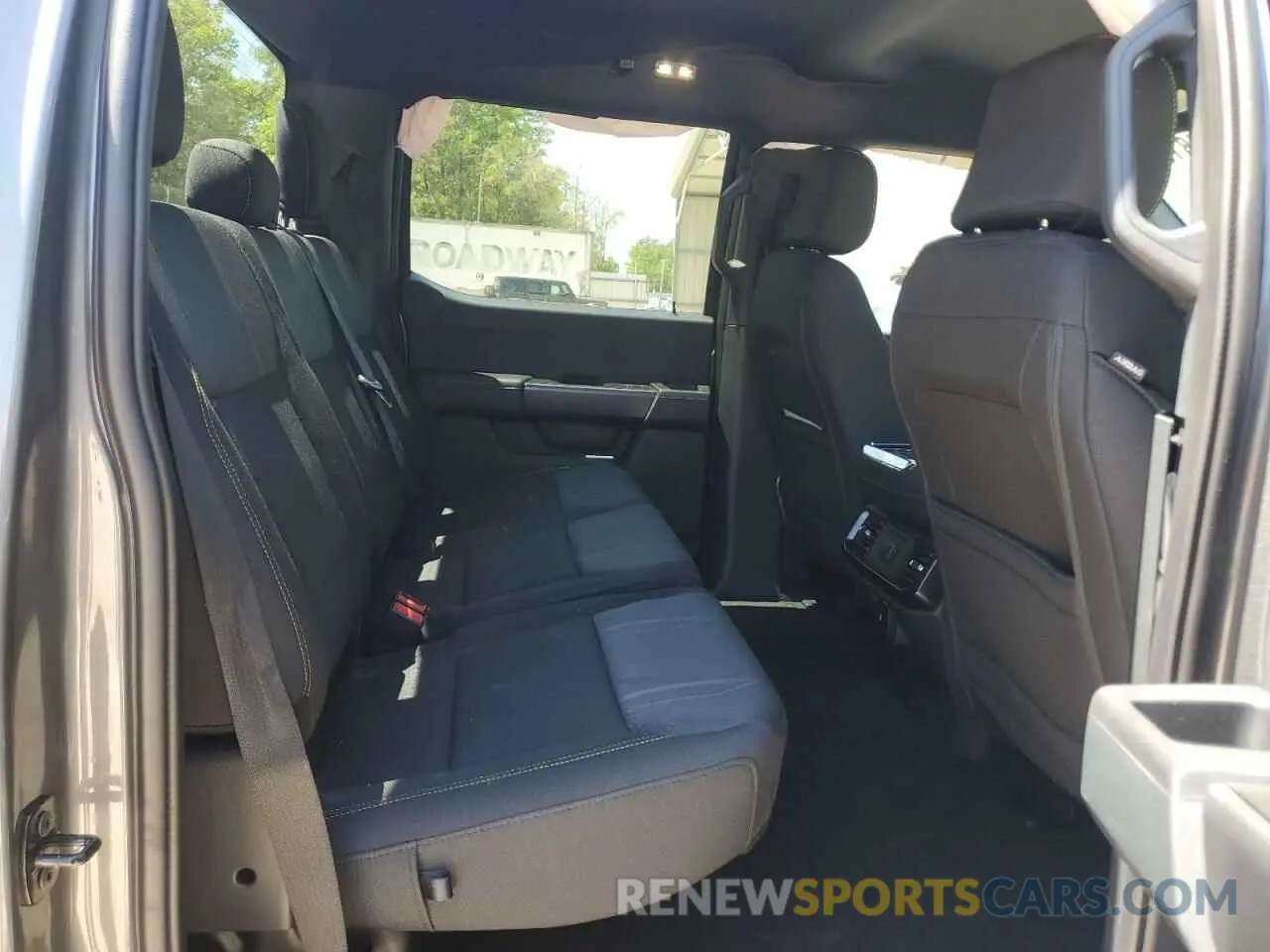 10 fotografías del automóvil dañado 1FTEW2LP3RKF76028 FORD F150 STX 2024