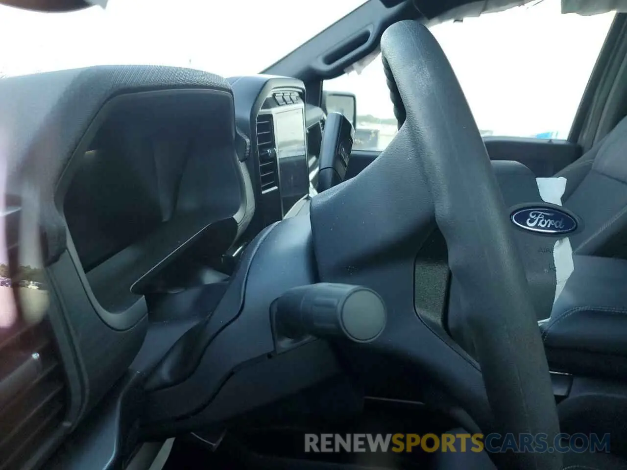 9 fotografías del automóvil dañado 1FTEW2LP6RFA88913 FORD F150 STX 2024
