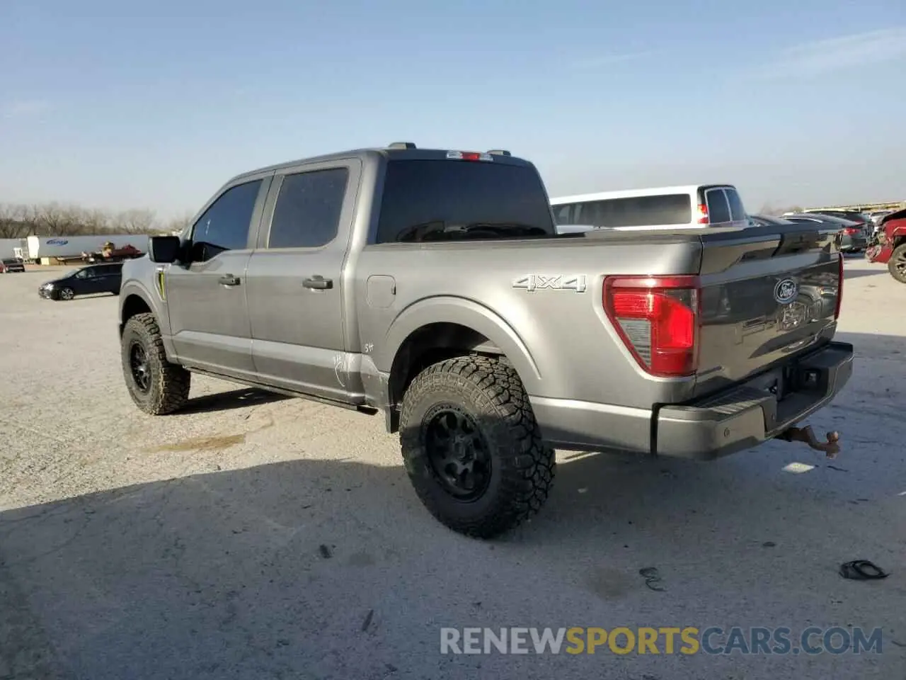 2 fotografías del automóvil dañado 1FTEW2LP7RKD48887 FORD F150 STX 2024