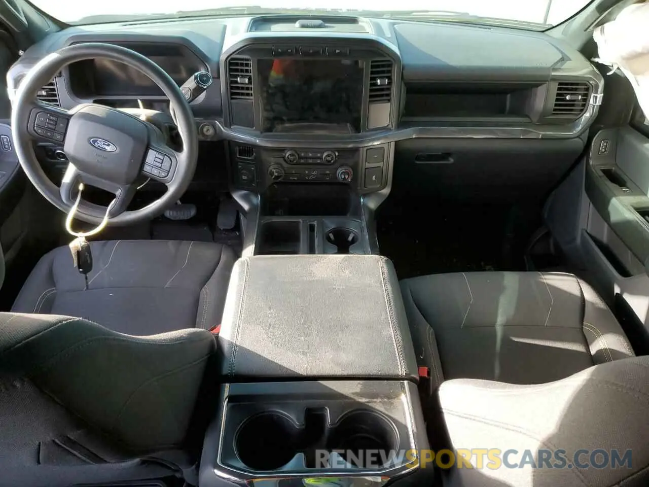 8 fotografías del automóvil dañado 1FTEW2LP7RKD48887 FORD F150 STX 2024