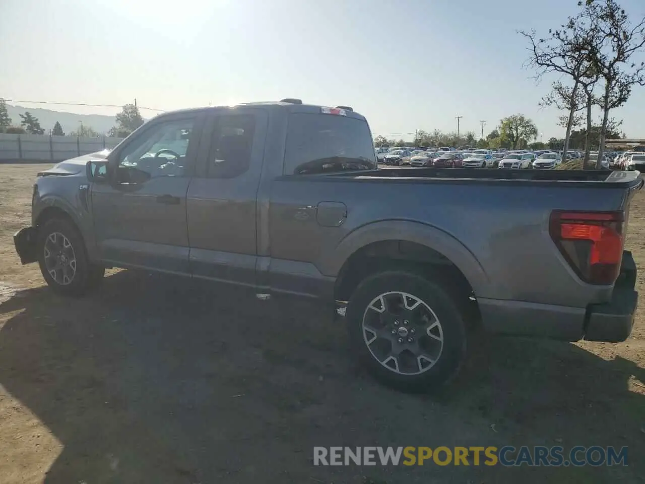 2 fotografías del automóvil dañado 1FTEX2KP0RKD77498 FORD F150 STX 2024