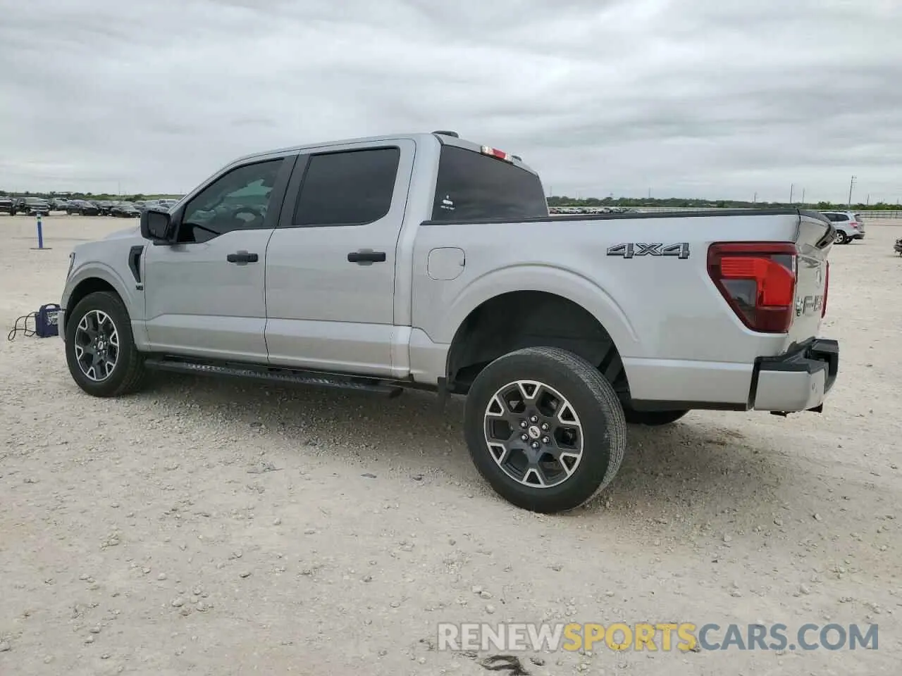 2 fotografías del automóvil dañado 1FTFW2L56RKD10585 FORD F150 STX 2024