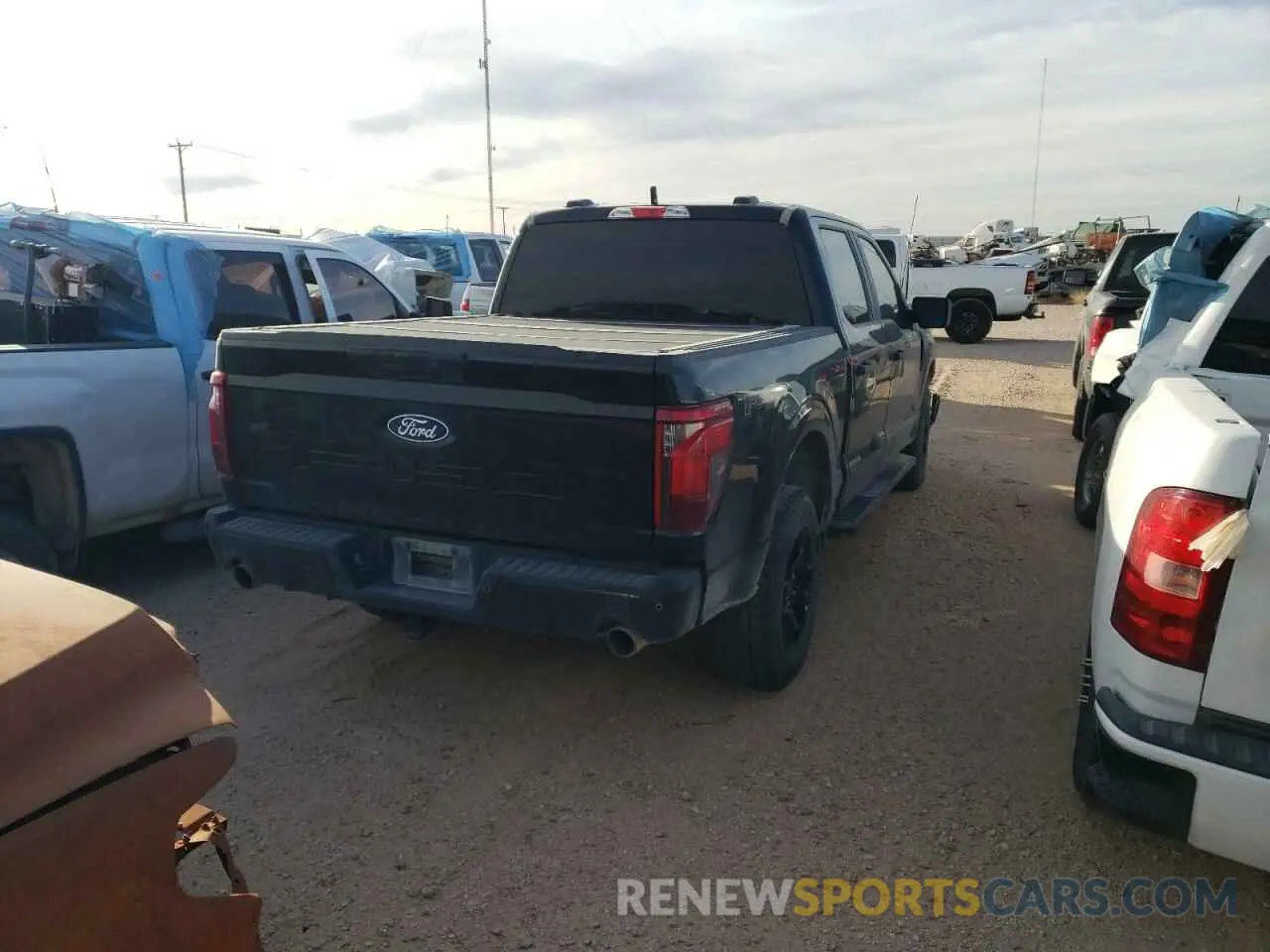 3 fotografías del automóvil dañado 1FTFW2L59RFA46058 FORD F150 STX 2024