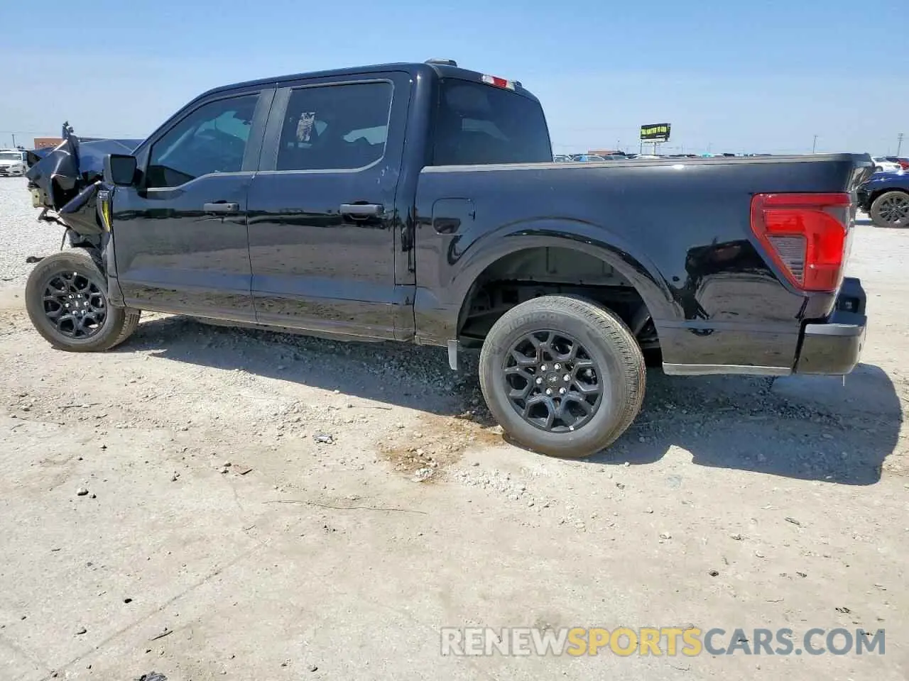 2 fotografías del automóvil dañado 1FTEW2KP8SKD01519 FORD F150 STX 2025