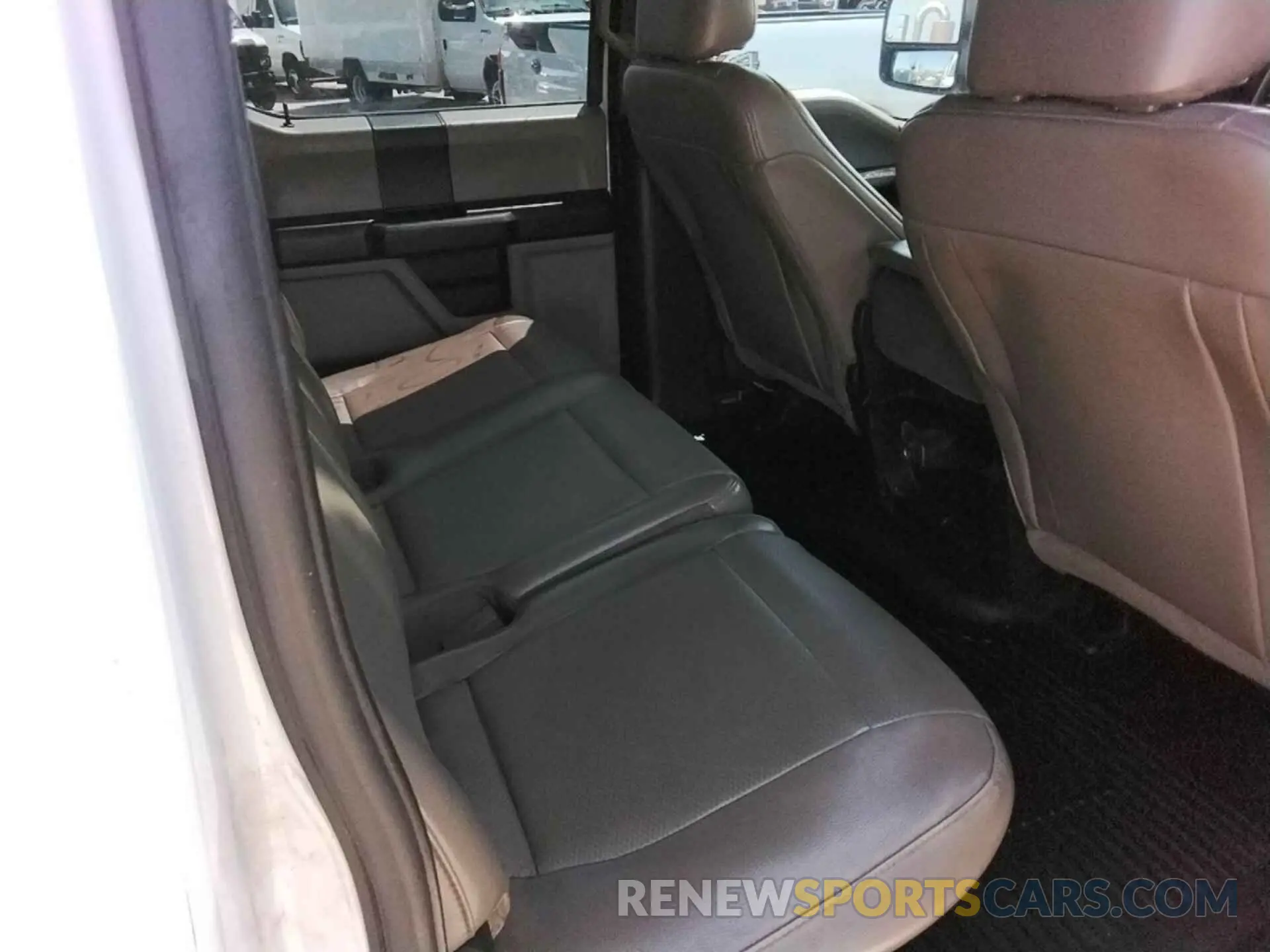 5 fotografías del automóvil dañado 1FT7W2A68KEC31553 FORD F250 2019