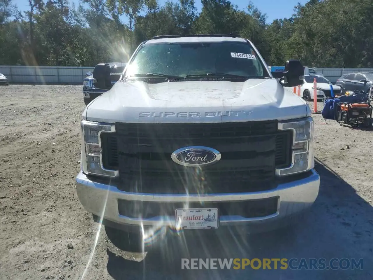 5 fotografías del automóvil dañado 1FT7W2A68KEC55335 FORD F250 2019