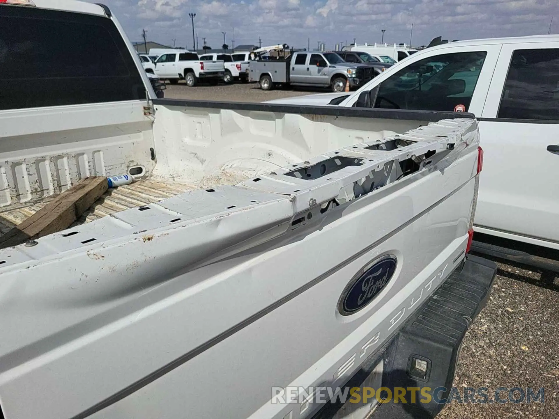 13 fotografías del automóvil dañado 1FT7W2B63KEC61316 FORD F250 2019