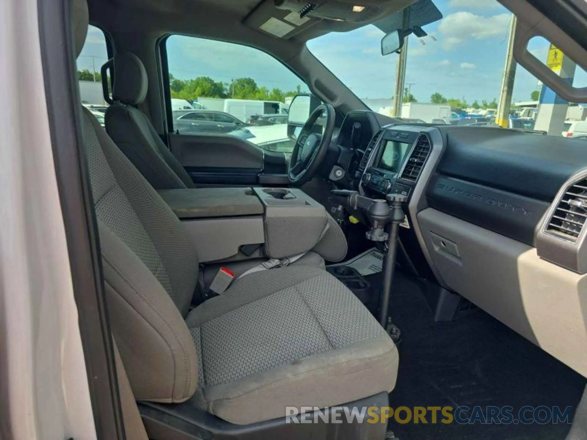 7 fotografías del automóvil dañado 1FT7W2B6XKEG11413 FORD F250 2019