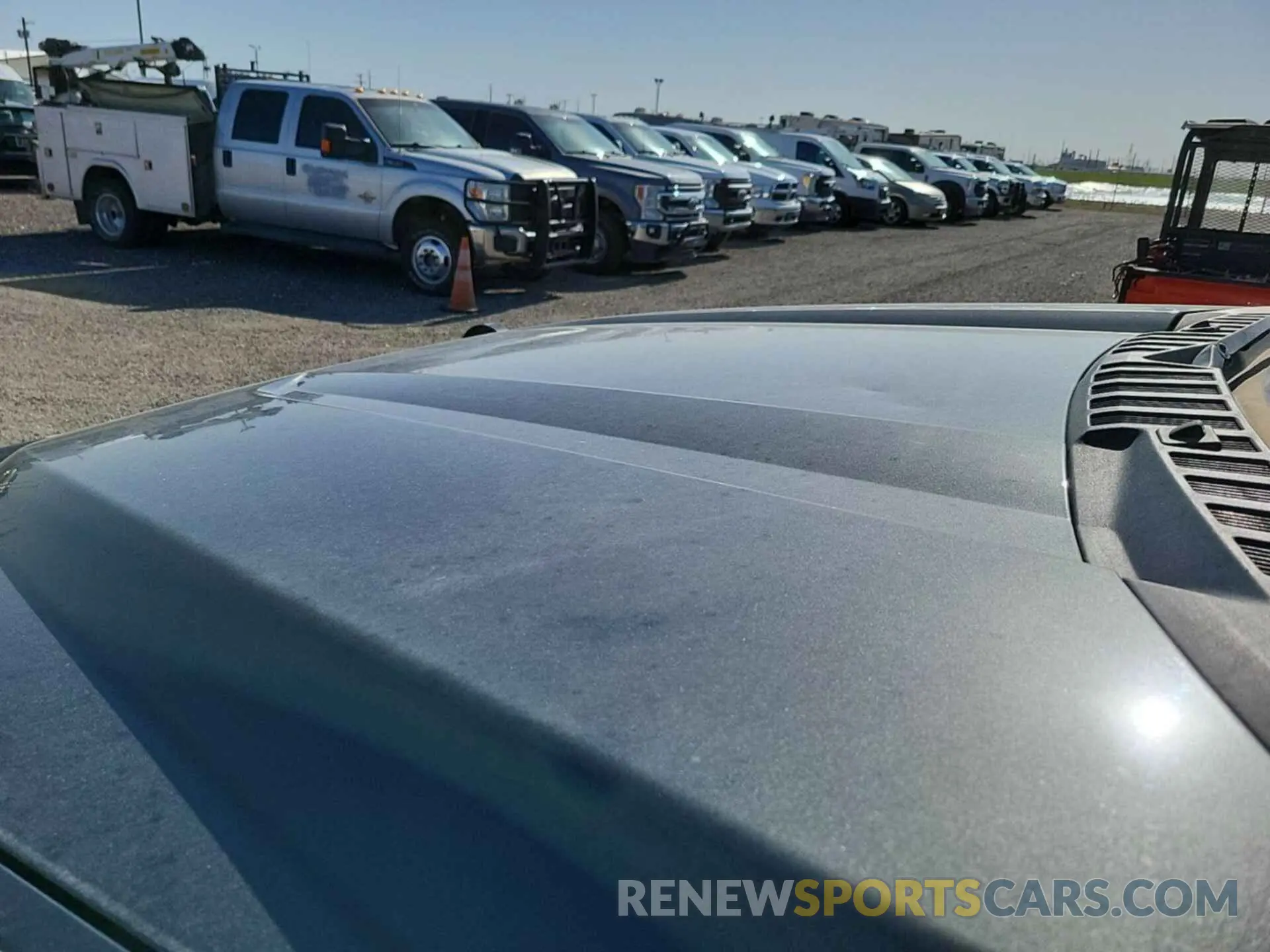 2 fotografías del automóvil dañado 1FT7W2BT1KEF25400 FORD F250 2019