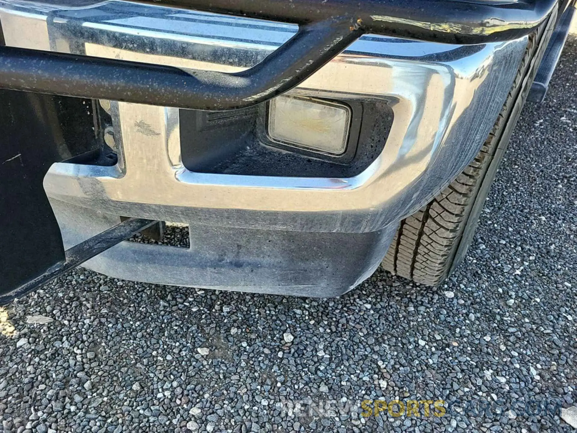 8 fotografías del automóvil dañado 1FT7W2BT1KEF25400 FORD F250 2019