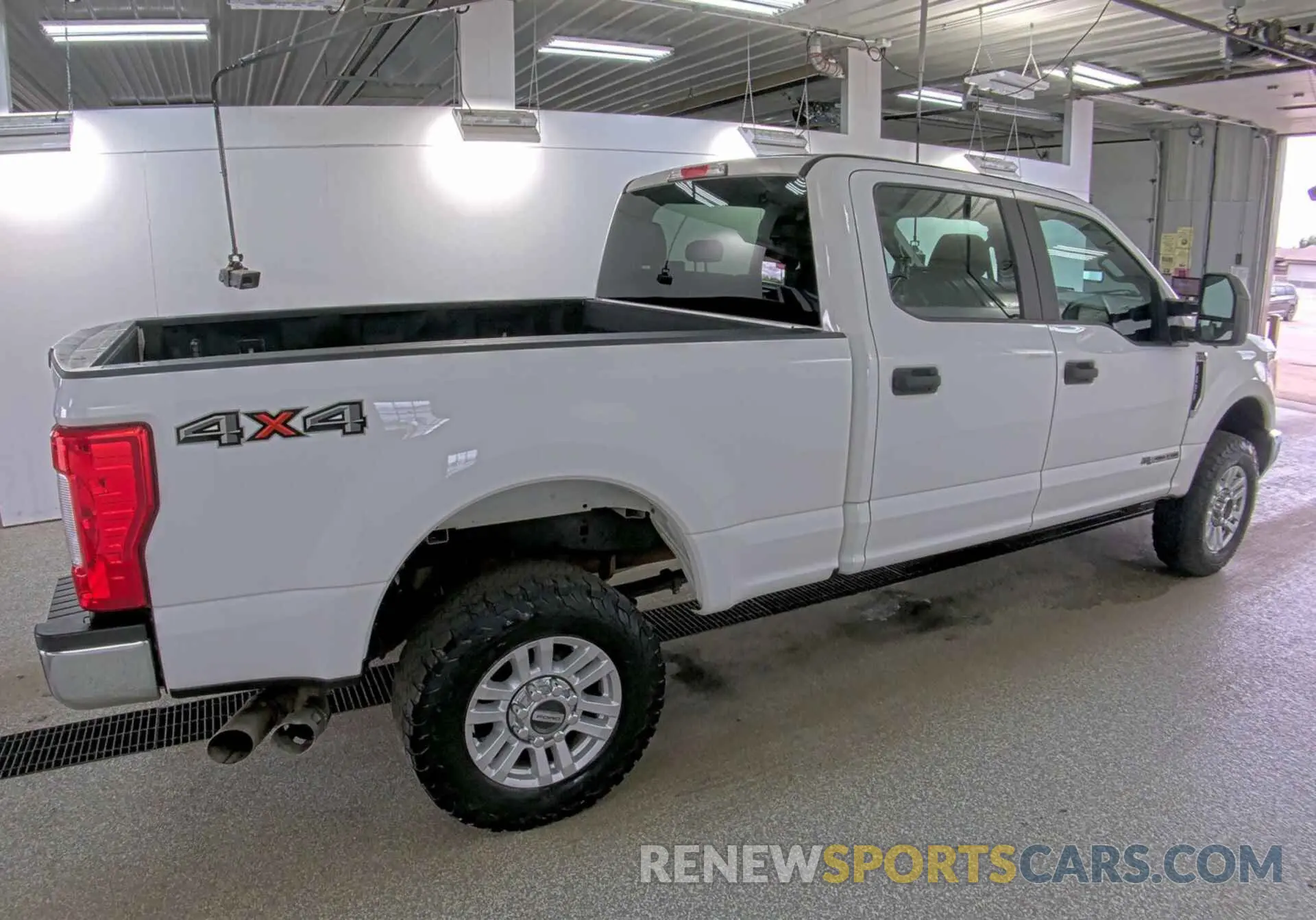 2 fotografías del automóvil dañado 1FT7W2BT7KEG47968 FORD F250 2019