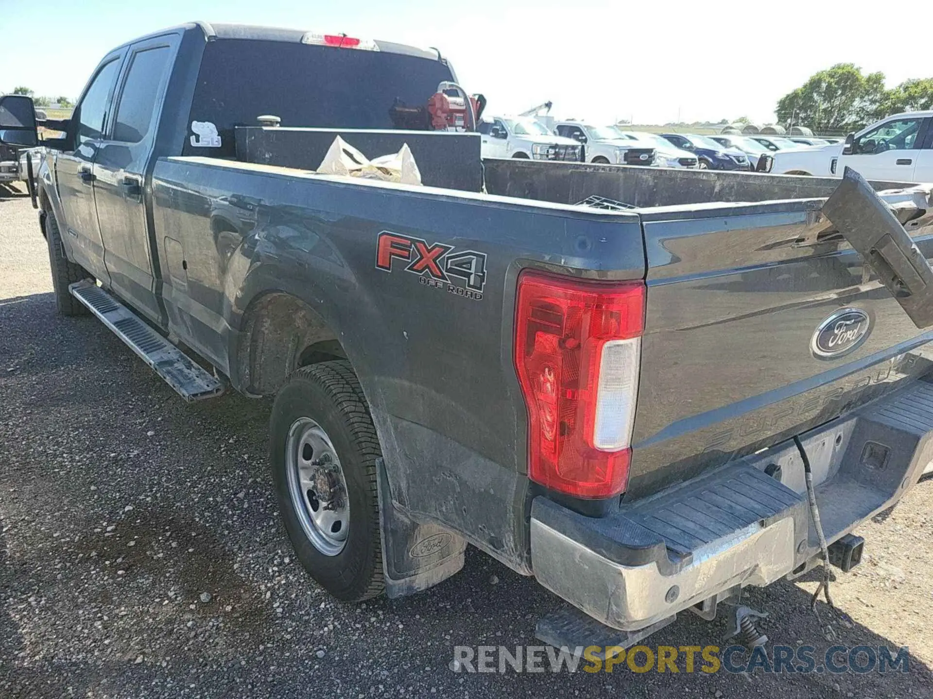 16 fotografías del automóvil dañado 1FT7W2BT9KEC61729 FORD F250 2019