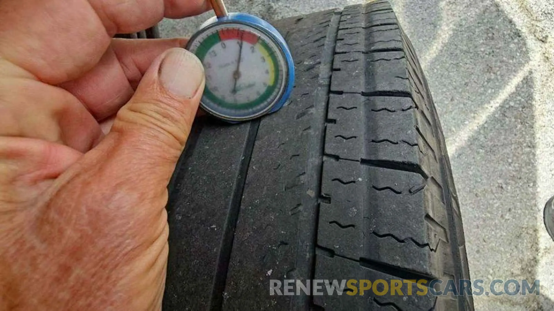 2 fotografías del automóvil dañado 1FT7X2A64KED99588 FORD F250 2019