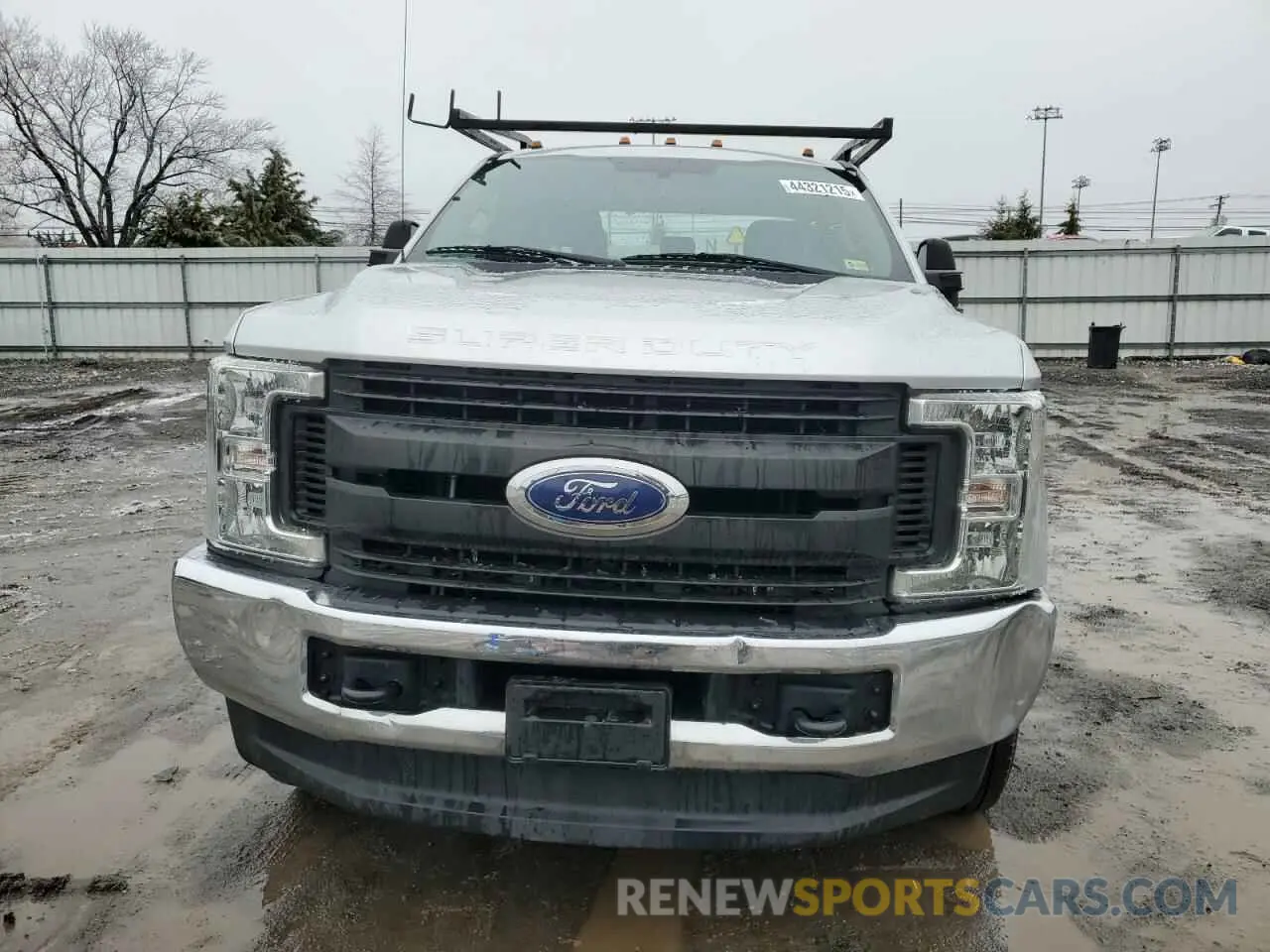 5 fotografías del automóvil dañado 1FT7X2B61KEF55620 FORD F250 2019