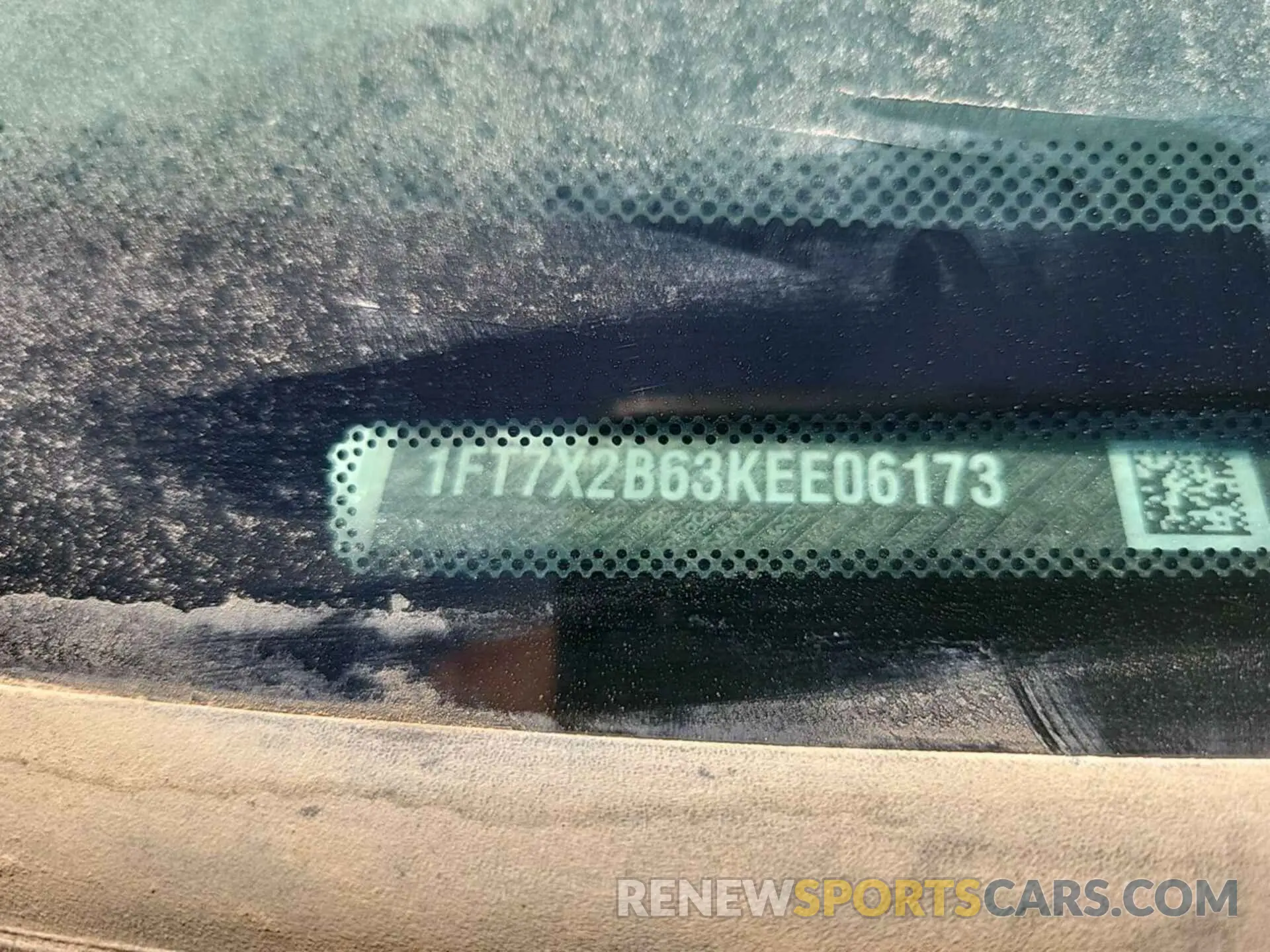 18 fotografías del automóvil dañado 1FT7X2B63KEE06173 FORD F250 2019