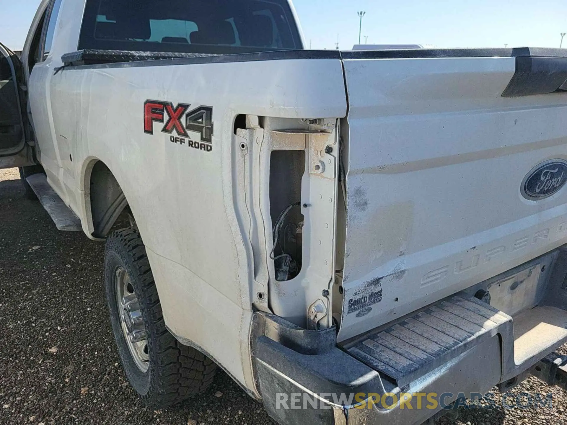 2 fotografías del automóvil dañado 1FT7X2B64KEG54884 FORD F250 2019